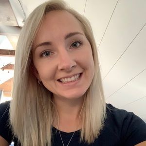 Meet your Posher, Jacqueline